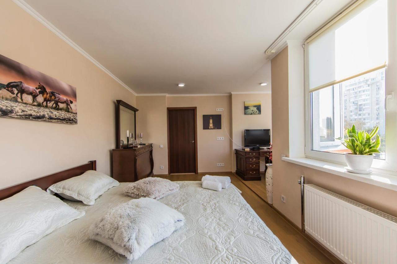 קייב Super Comfort Flat For You Near The Metro. מראה חיצוני תמונה