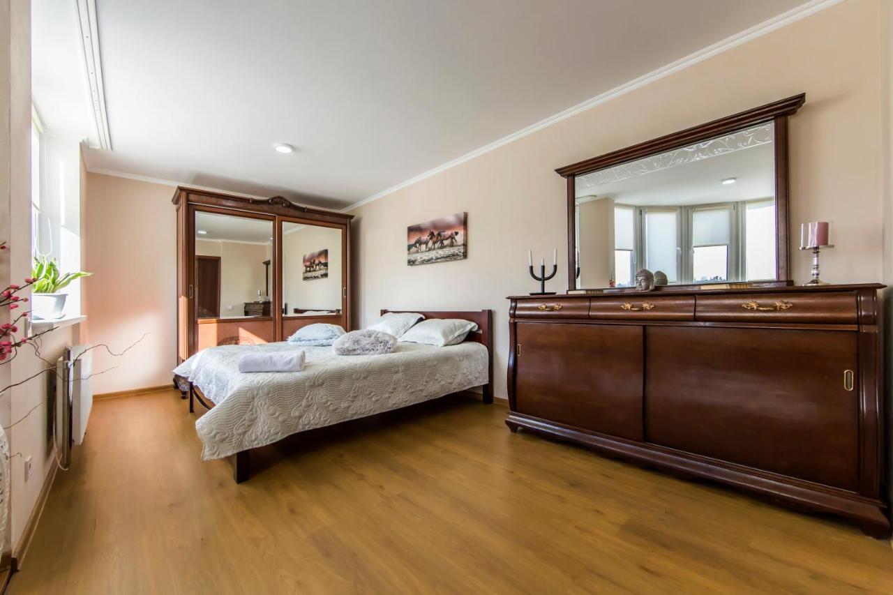 קייב Super Comfort Flat For You Near The Metro. מראה חיצוני תמונה